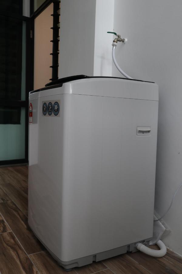 Zen66 @ Roxy Serviced Apartment Kuching Exterior photo