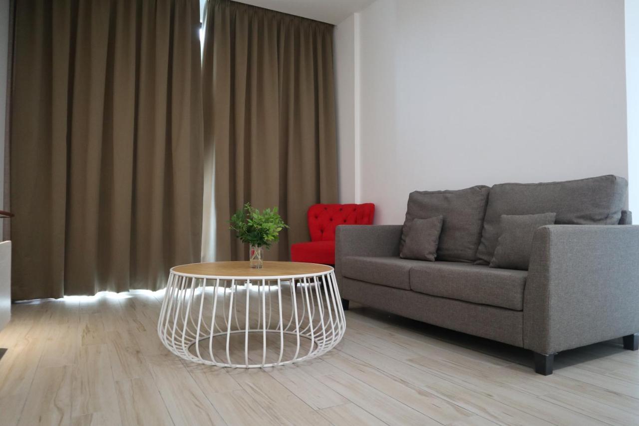Zen66 @ Roxy Serviced Apartment Kuching Exterior photo